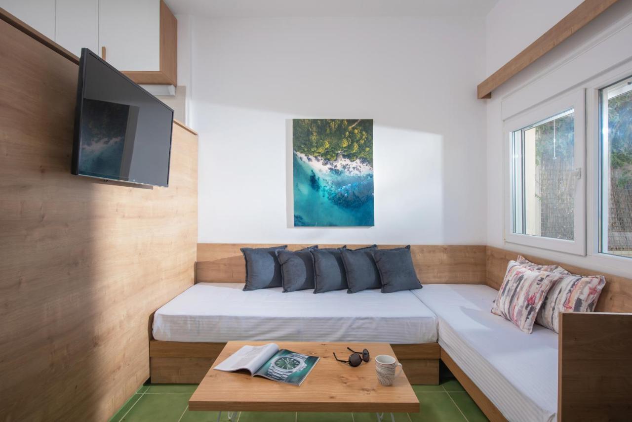 4 Elements Holiday Homes แอร์ซอนิสซอส ภายนอก รูปภาพ